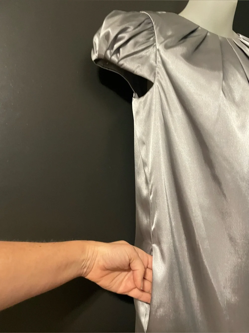 London Times Silver Satin Puff Sleeve Shift Dress Size 6 MCM vibes